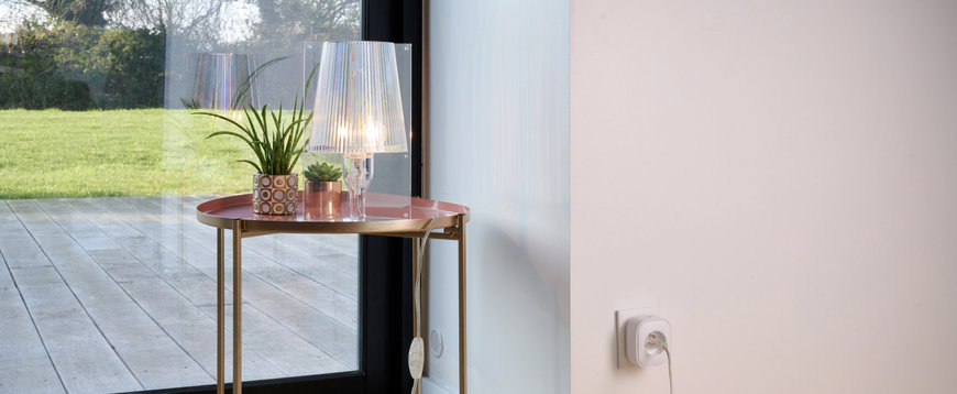 DELTA DORE PRÉSENTE EASY: UNE NOUVELLE GAMME DE PRISES ET AMPOULES CONNECTÉES
